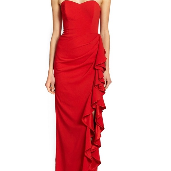 Gown - Picture 1 of 3